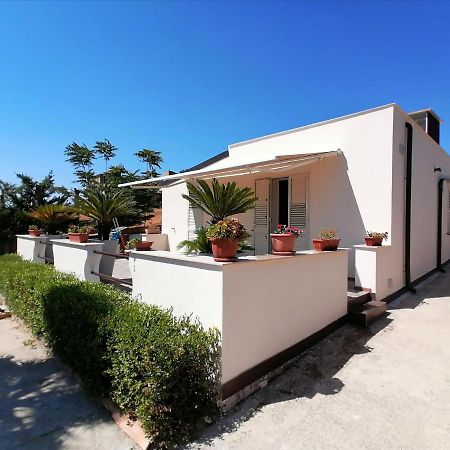 Casa Vacanze Villa Tropia Camastra Exterior photo
