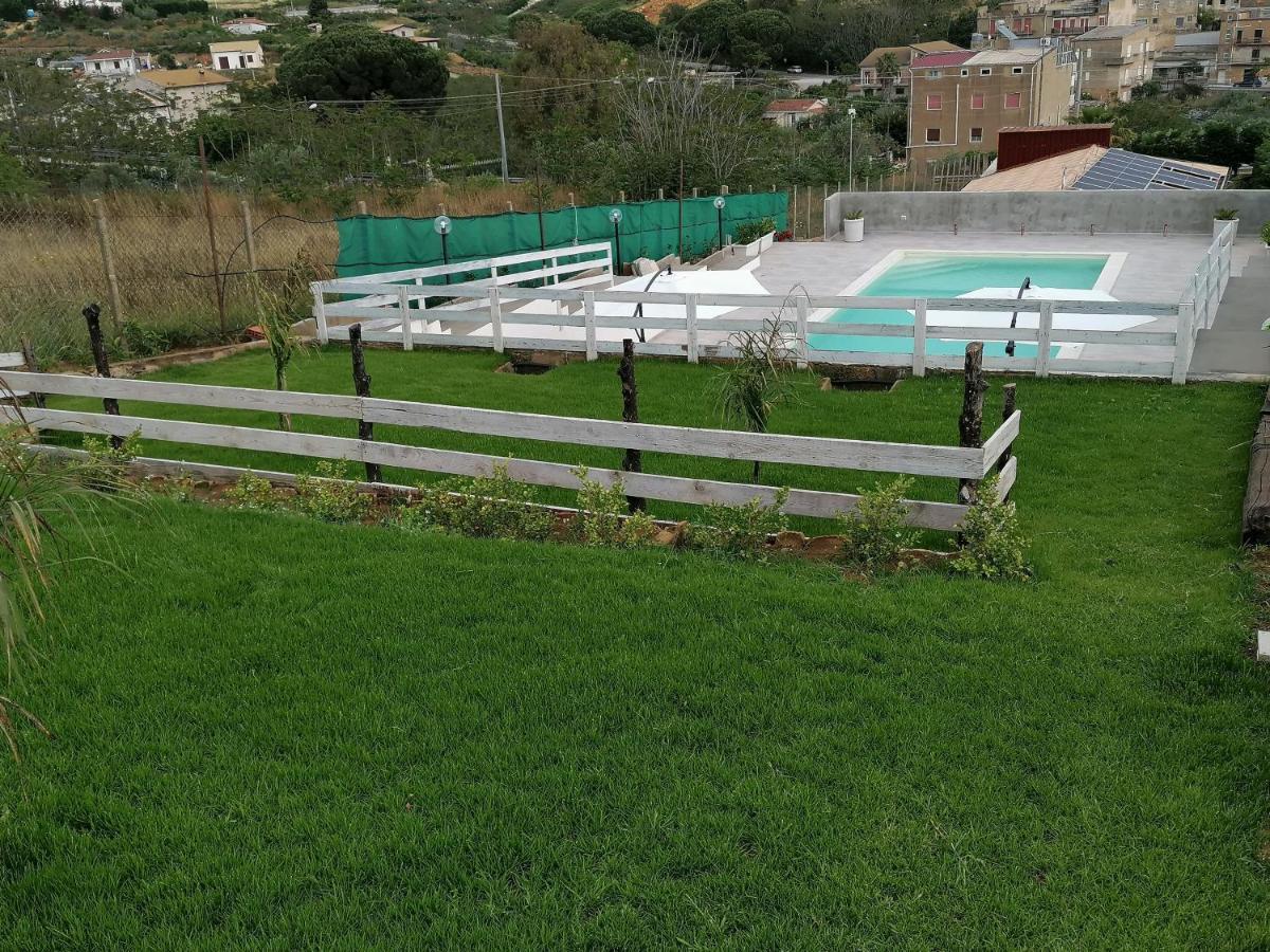Casa Vacanze Villa Tropia Camastra Exterior photo