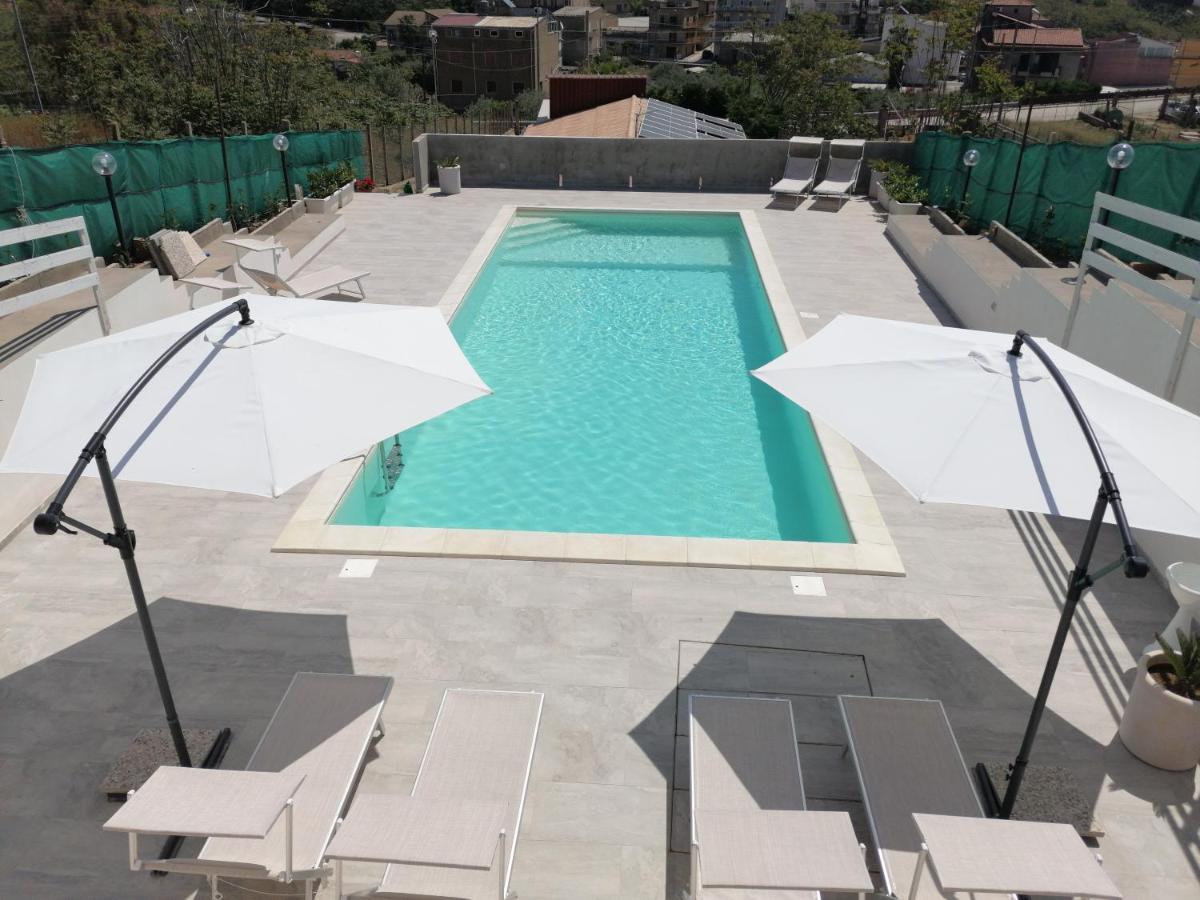 Casa Vacanze Villa Tropia Camastra Exterior photo